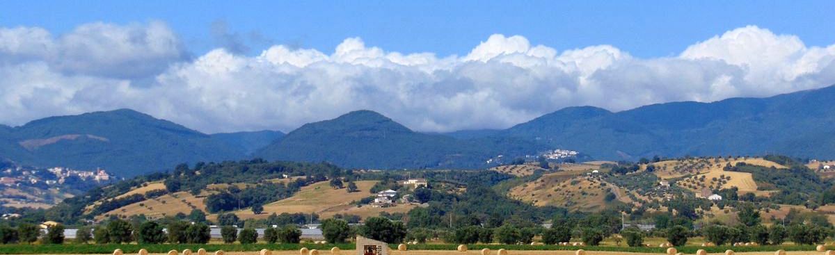 Veduta di Prato dalla pianura del Fullone
