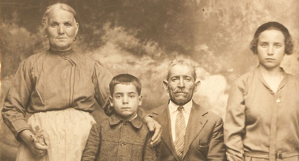 Vincenzo Santostefano, Rosina Galante, la figlia Rita, il nipotino