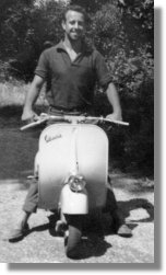 Paolo sulla vespa